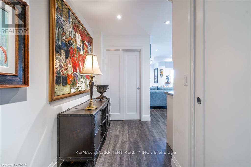 #213 30 HAMILTON STREET S - 8