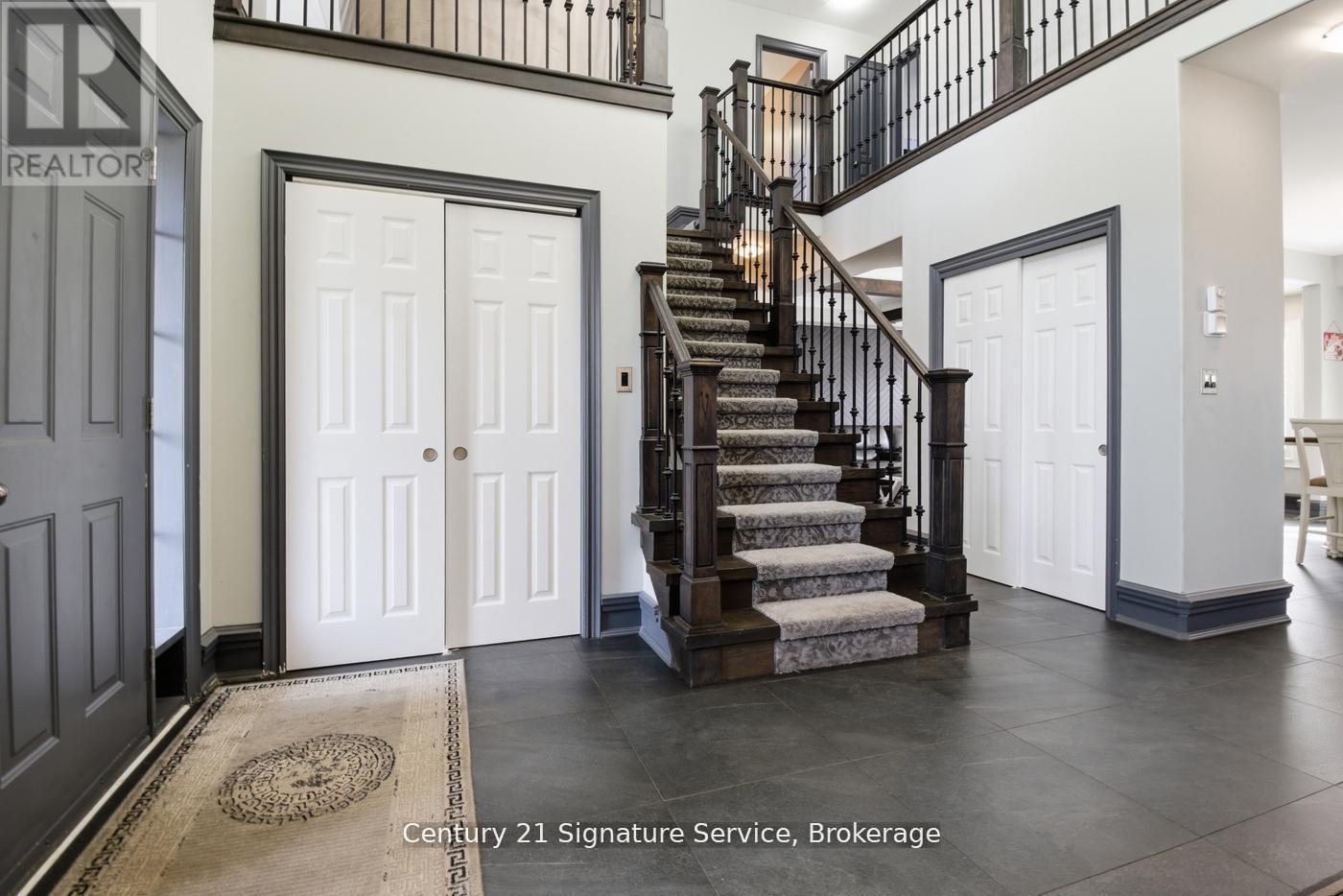 654 BRIAN STREET - 6