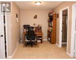 28 Elderberry Avenue, Grimsby, ON L3M5R5 Photo 13