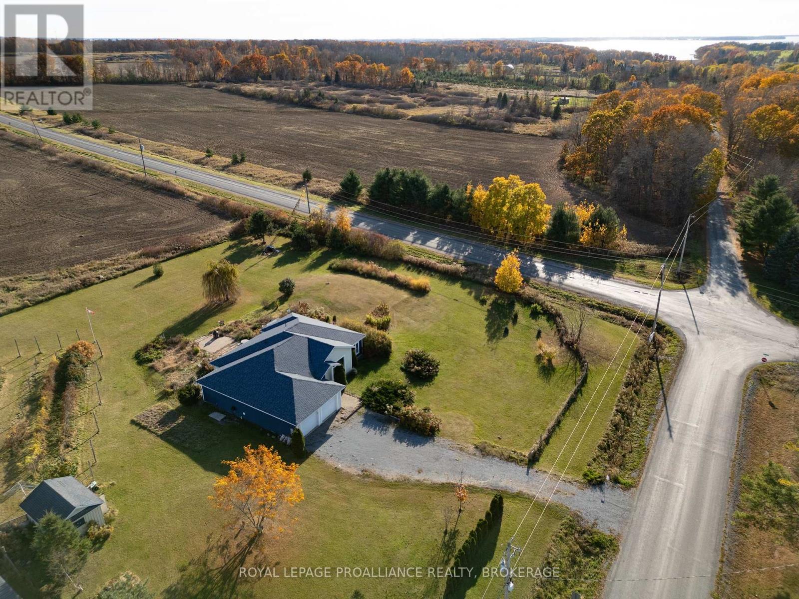 10 NORTH SHORE ROAD - 26