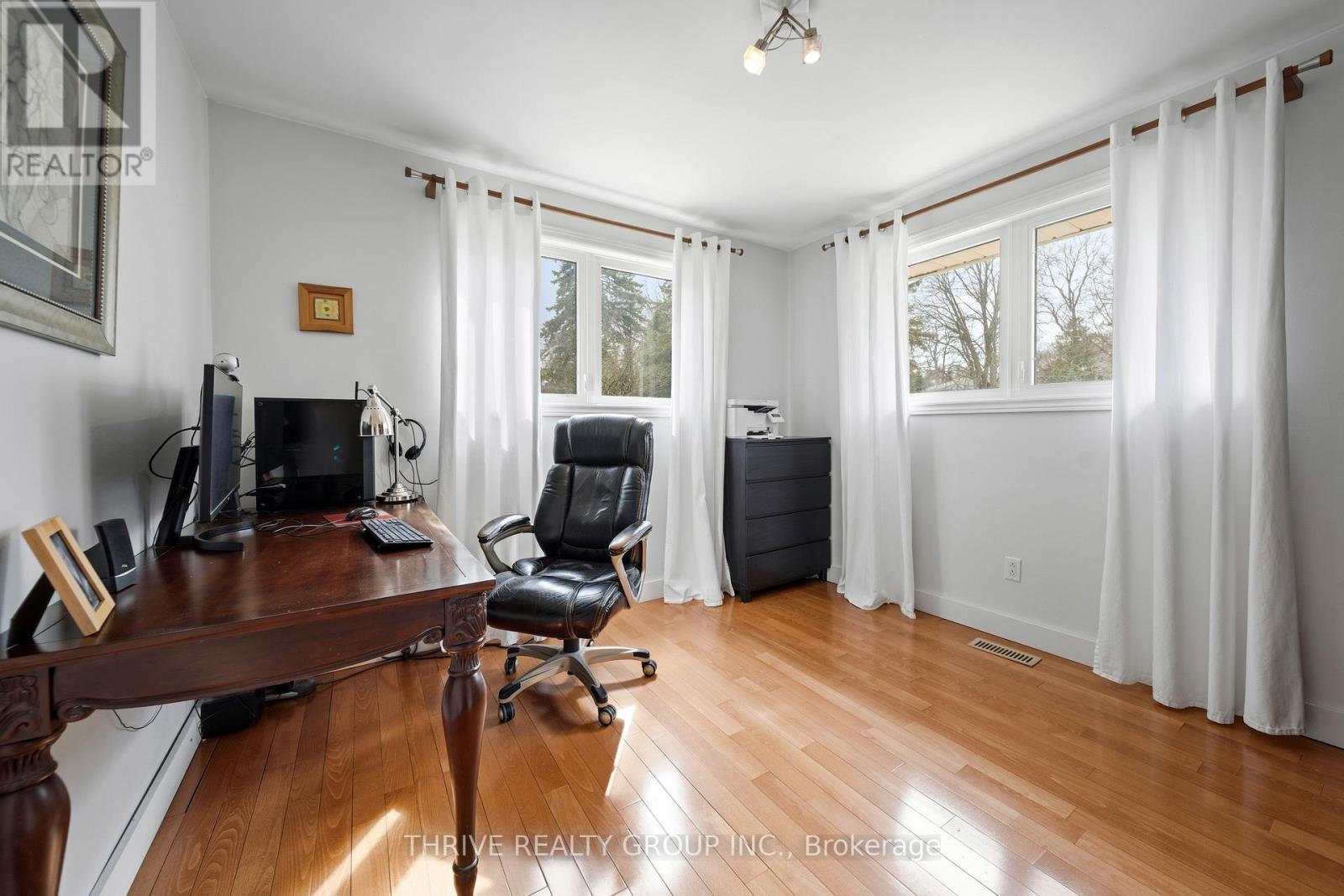 688 WESTMOUNT HILL DRIVE - 19