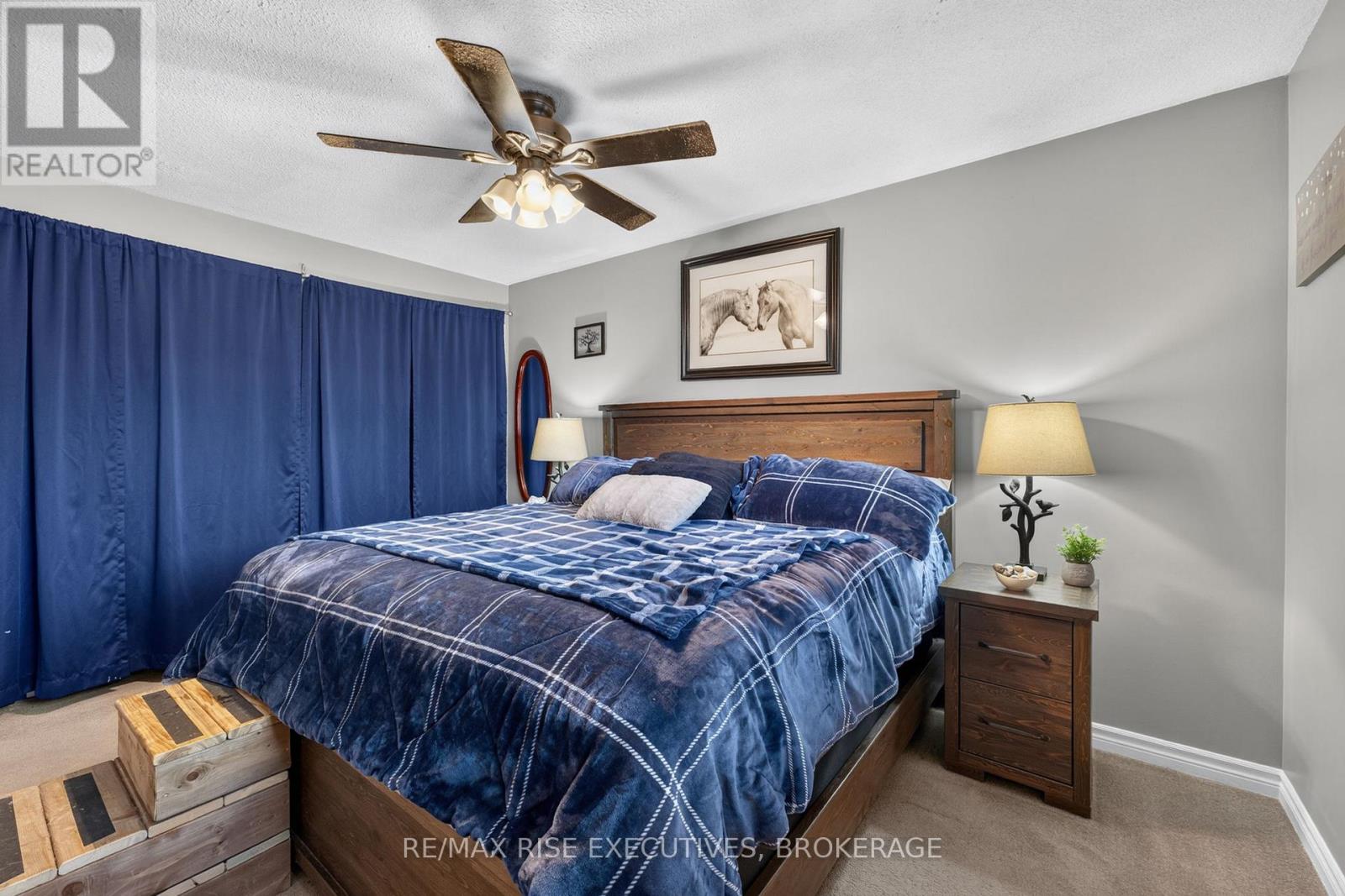 1560 VICTORIA STREET - 21