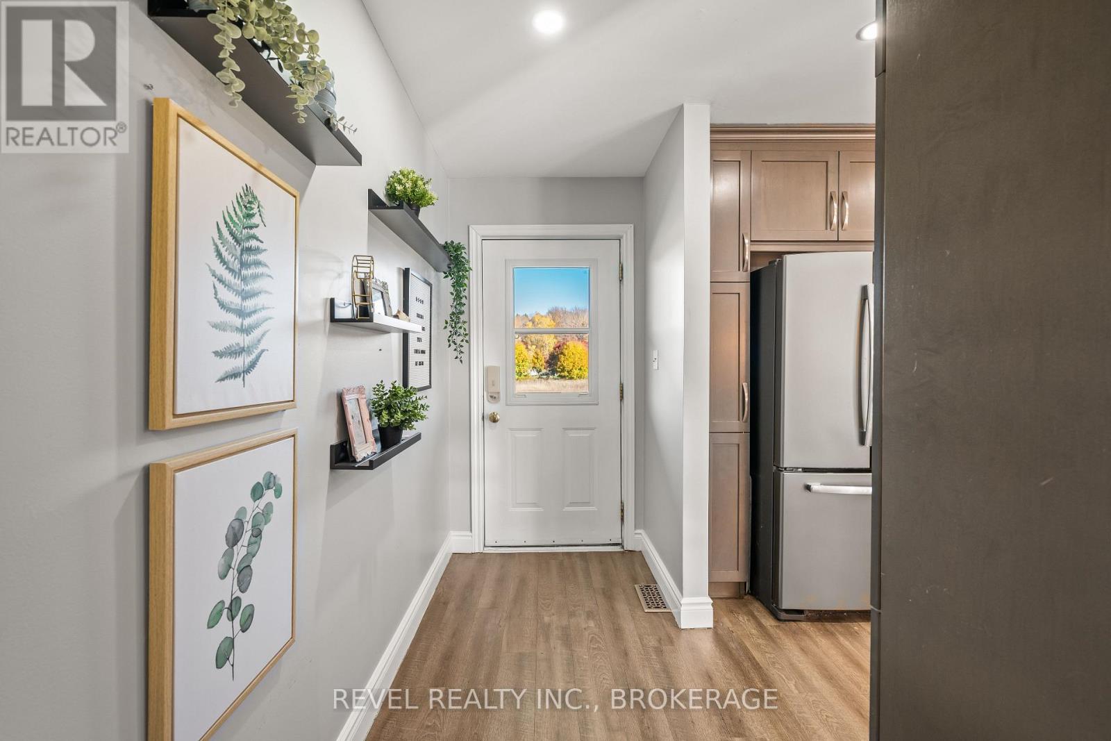 2089 SUNBURY ROAD - 15