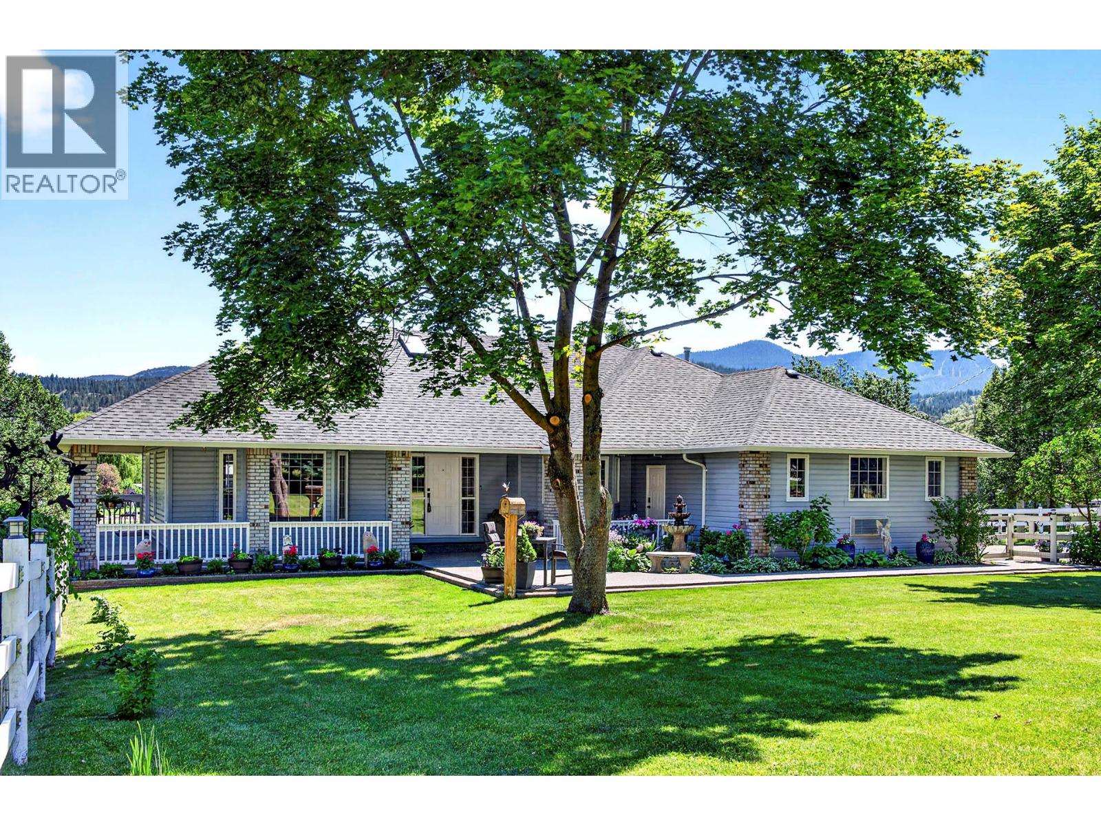 432 Pintail Road - 1
