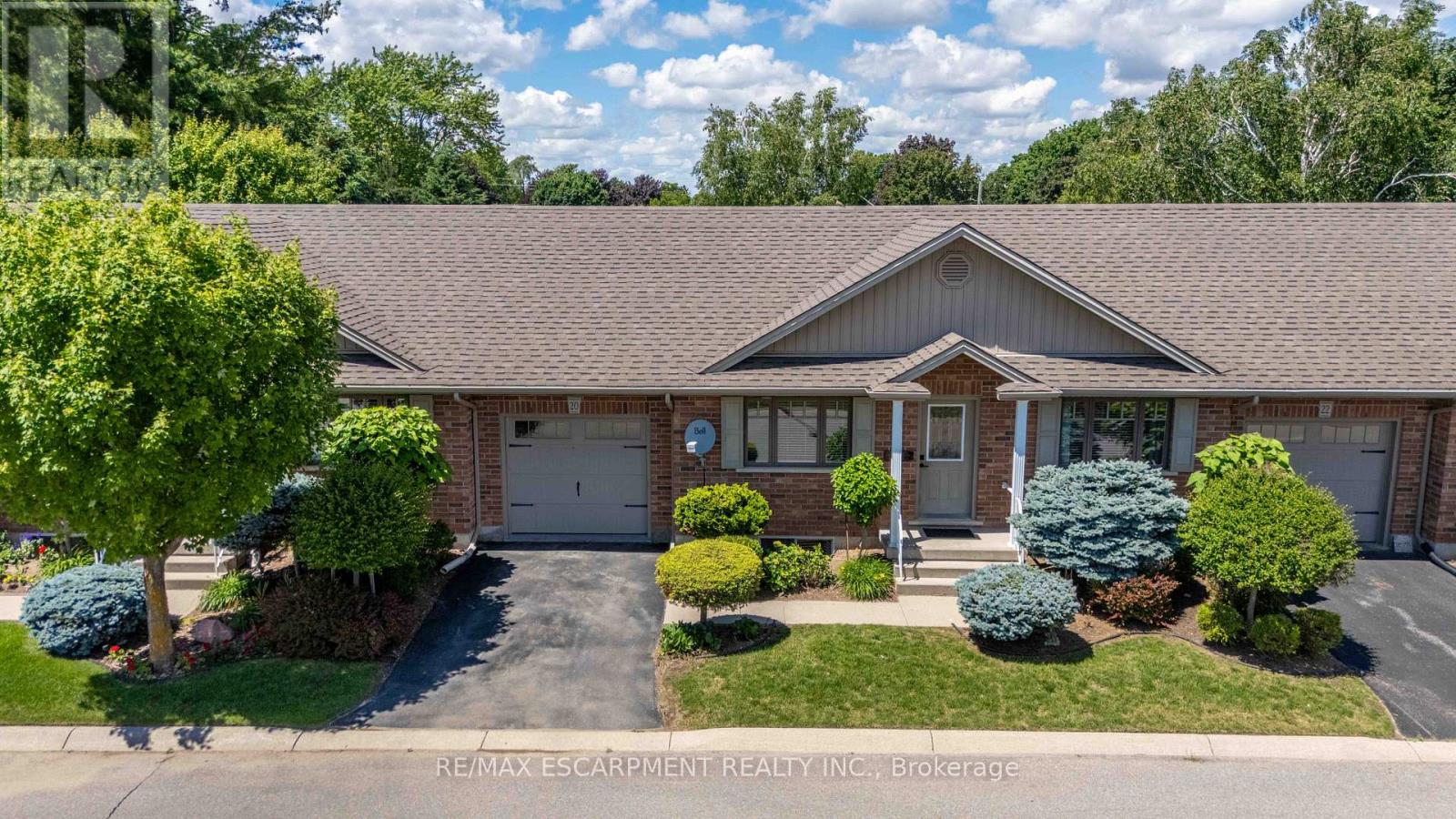 #20 20 TRINITY LANE - 36