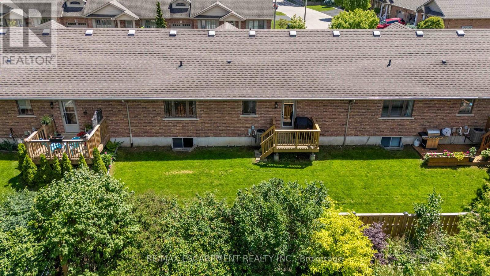#20 20 TRINITY LANE - 41