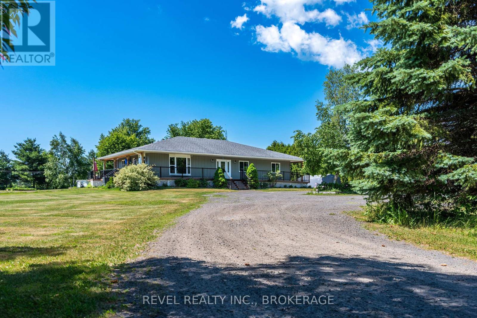 2089 SUNBURY ROAD - 3