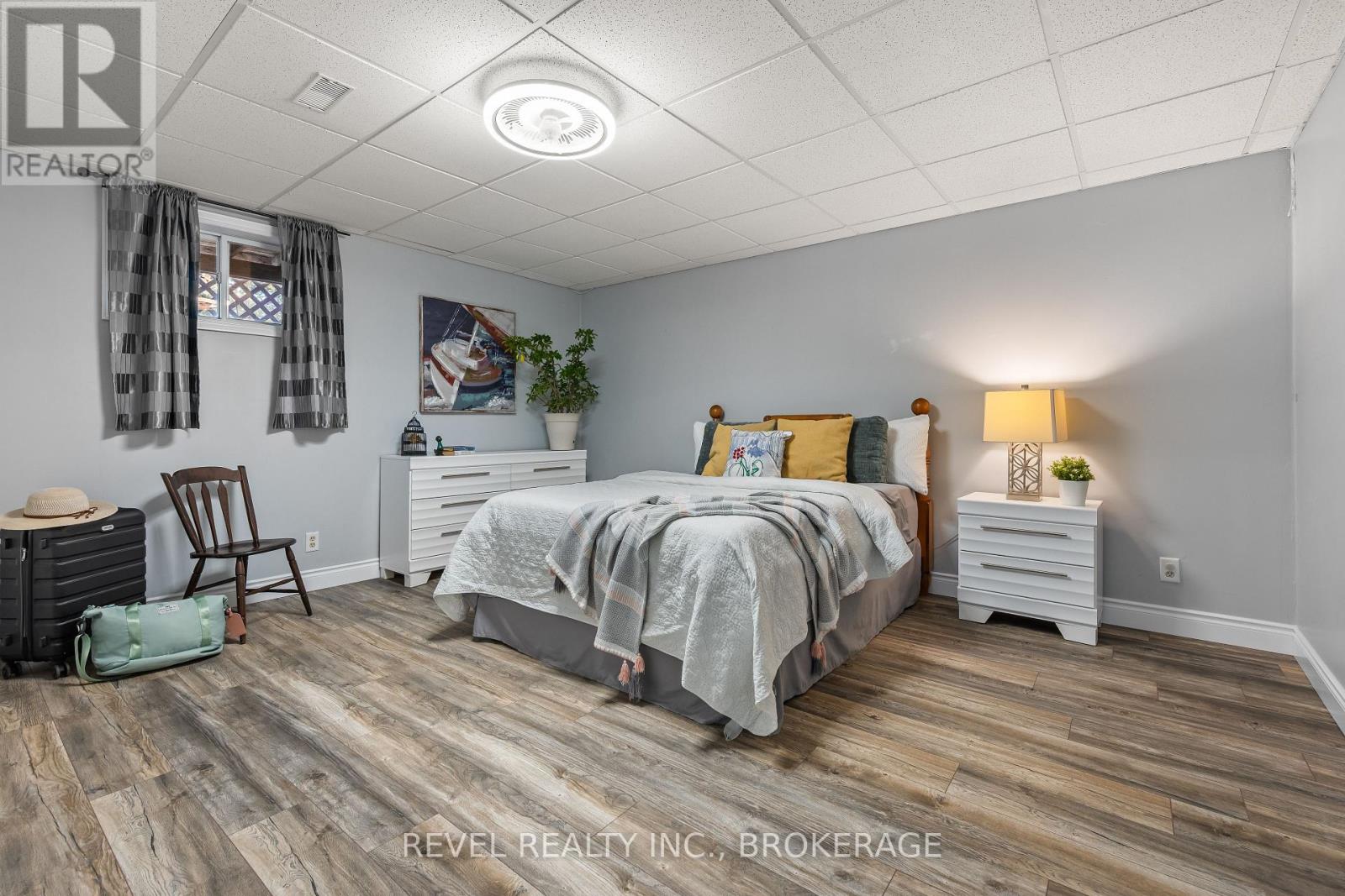 2089 SUNBURY ROAD - 33