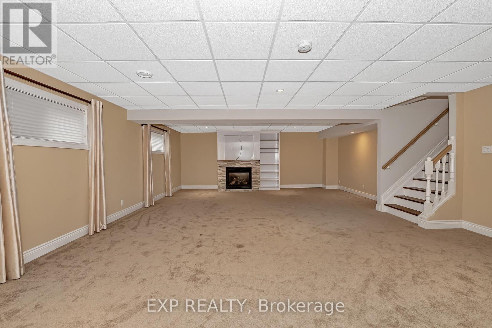 60 PIONEER DRIVE - 24