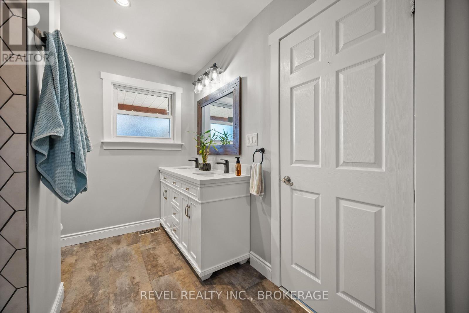 2089 SUNBURY ROAD - 27