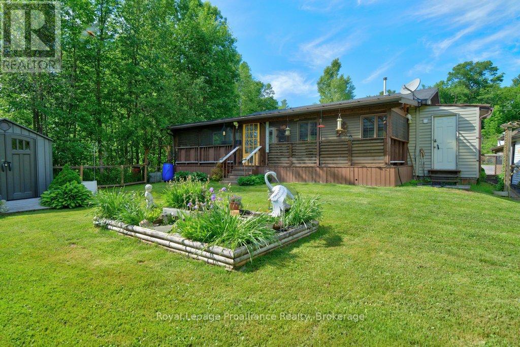 1012 LAKESHORE DRIVE - 33