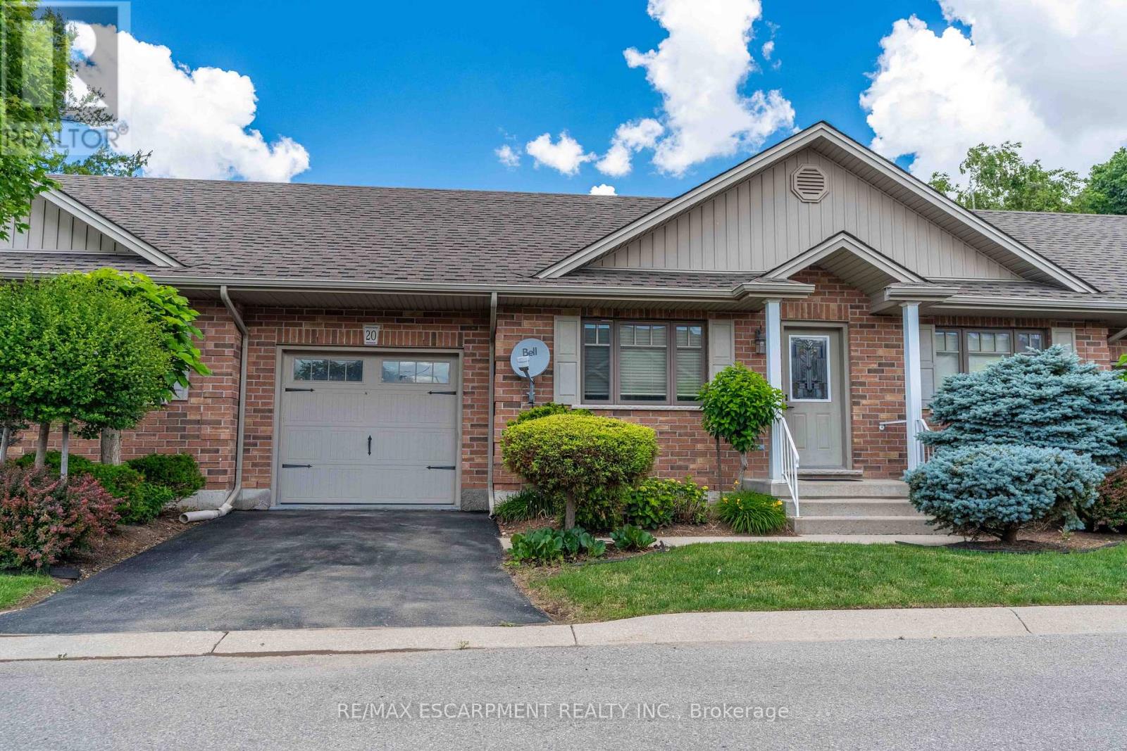 #20 20 TRINITY LANE - 1