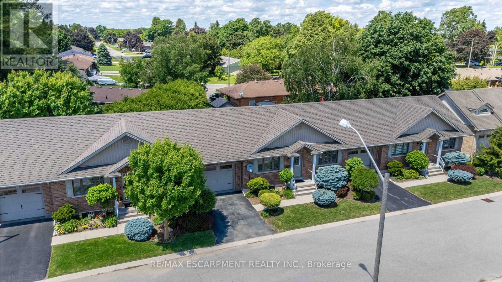 #20 20 TRINITY LANE - 37