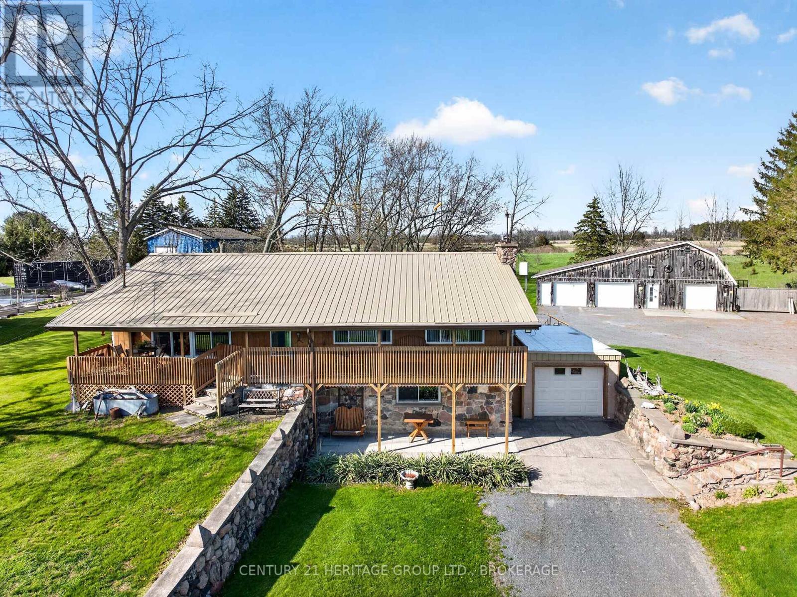 217 WELLINGTON STREET - 1
