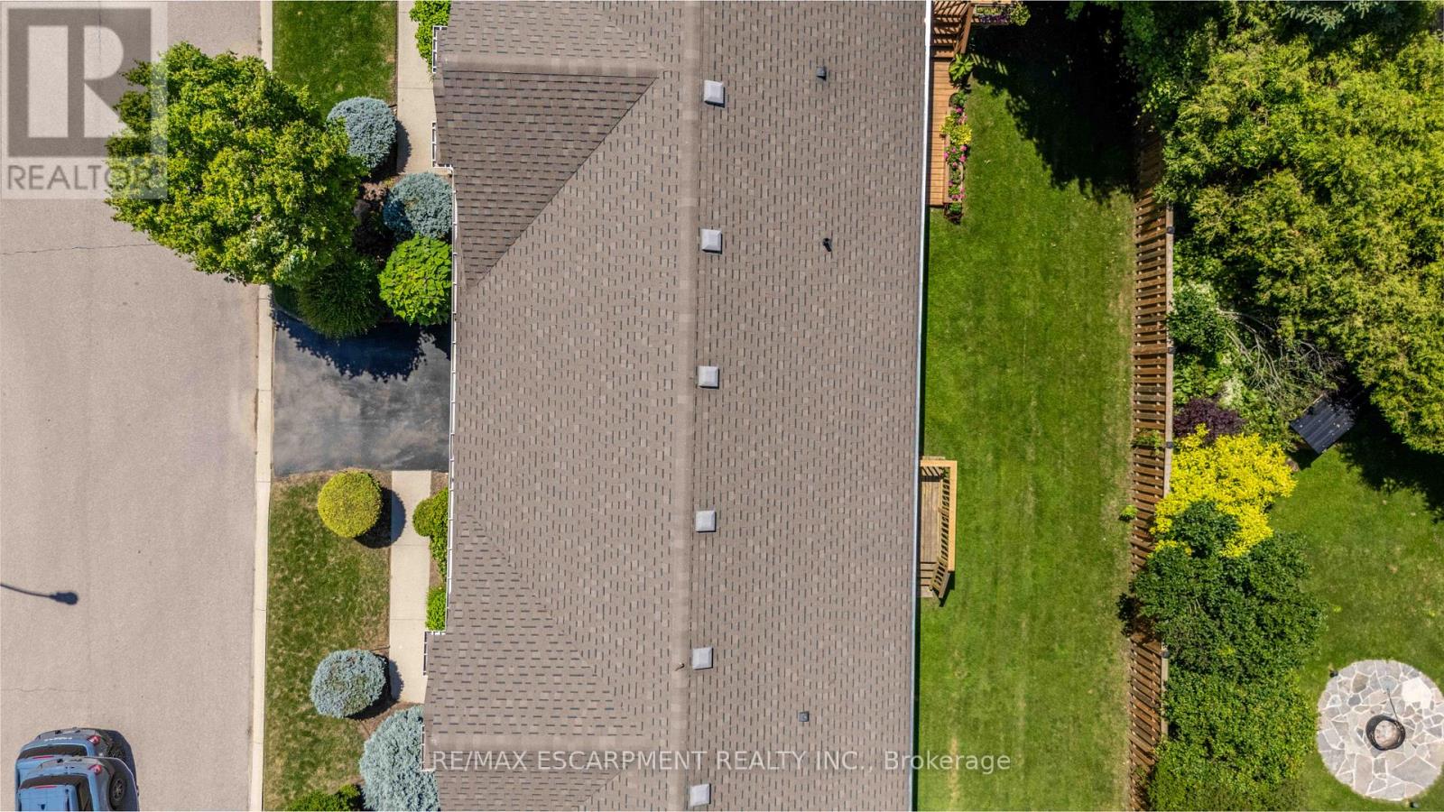 #20 20 TRINITY LANE - 39