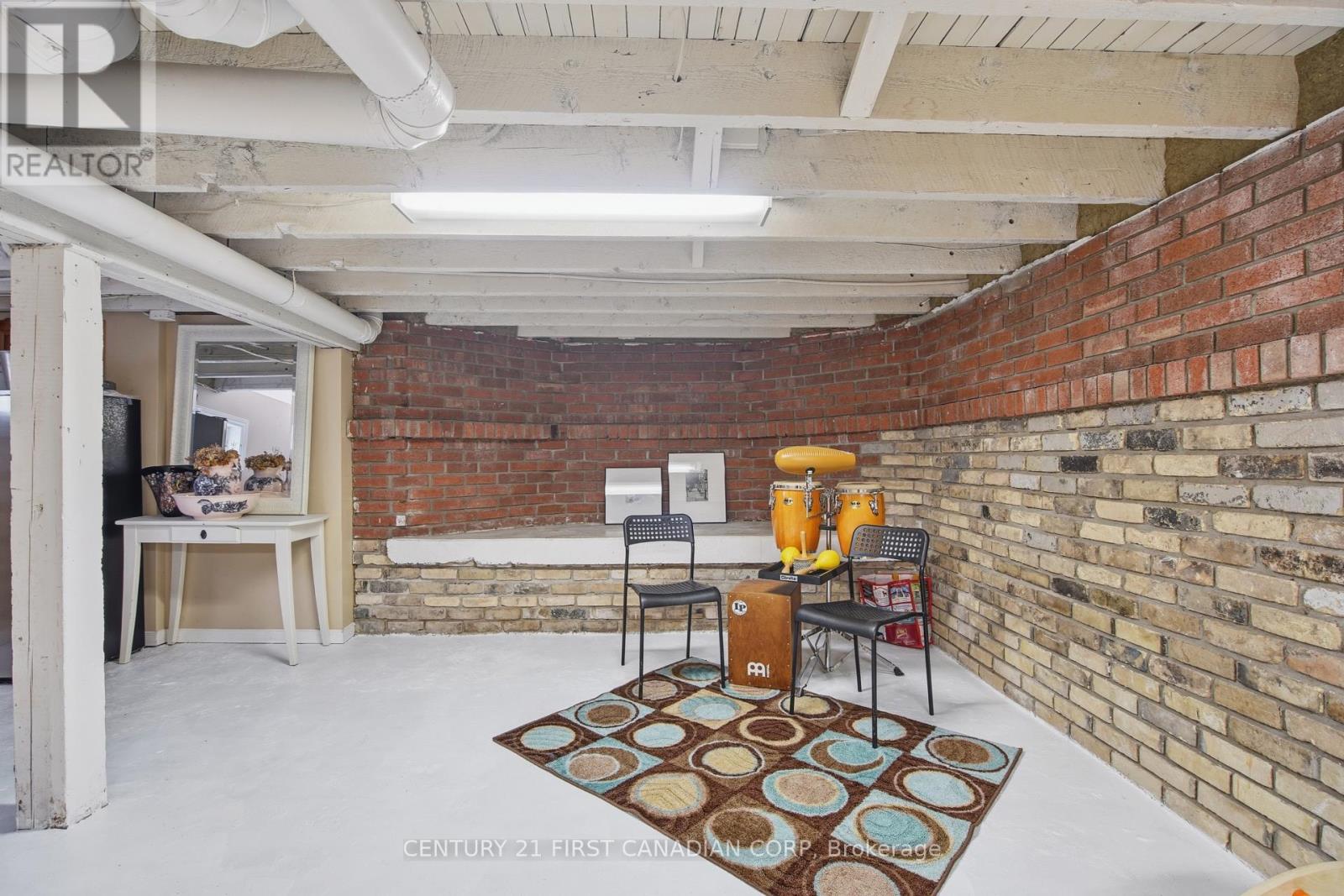 56 EUCLID AVENUE - 32