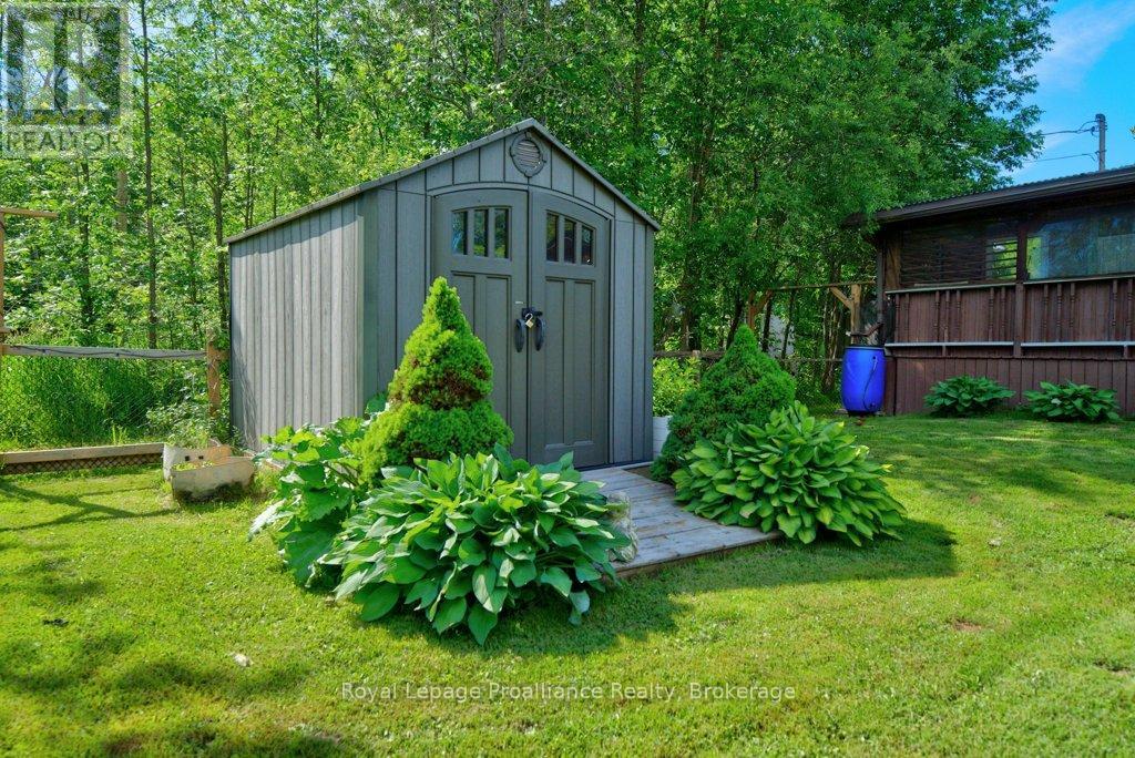 1012 LAKESHORE DRIVE - 35