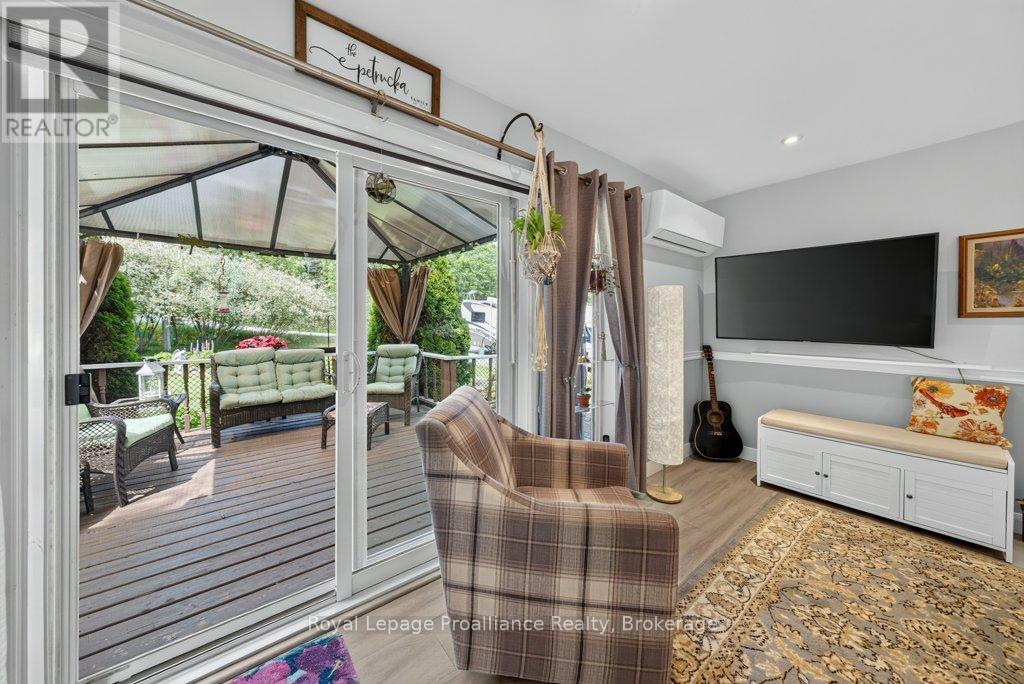 1012 LAKESHORE DRIVE - 10
