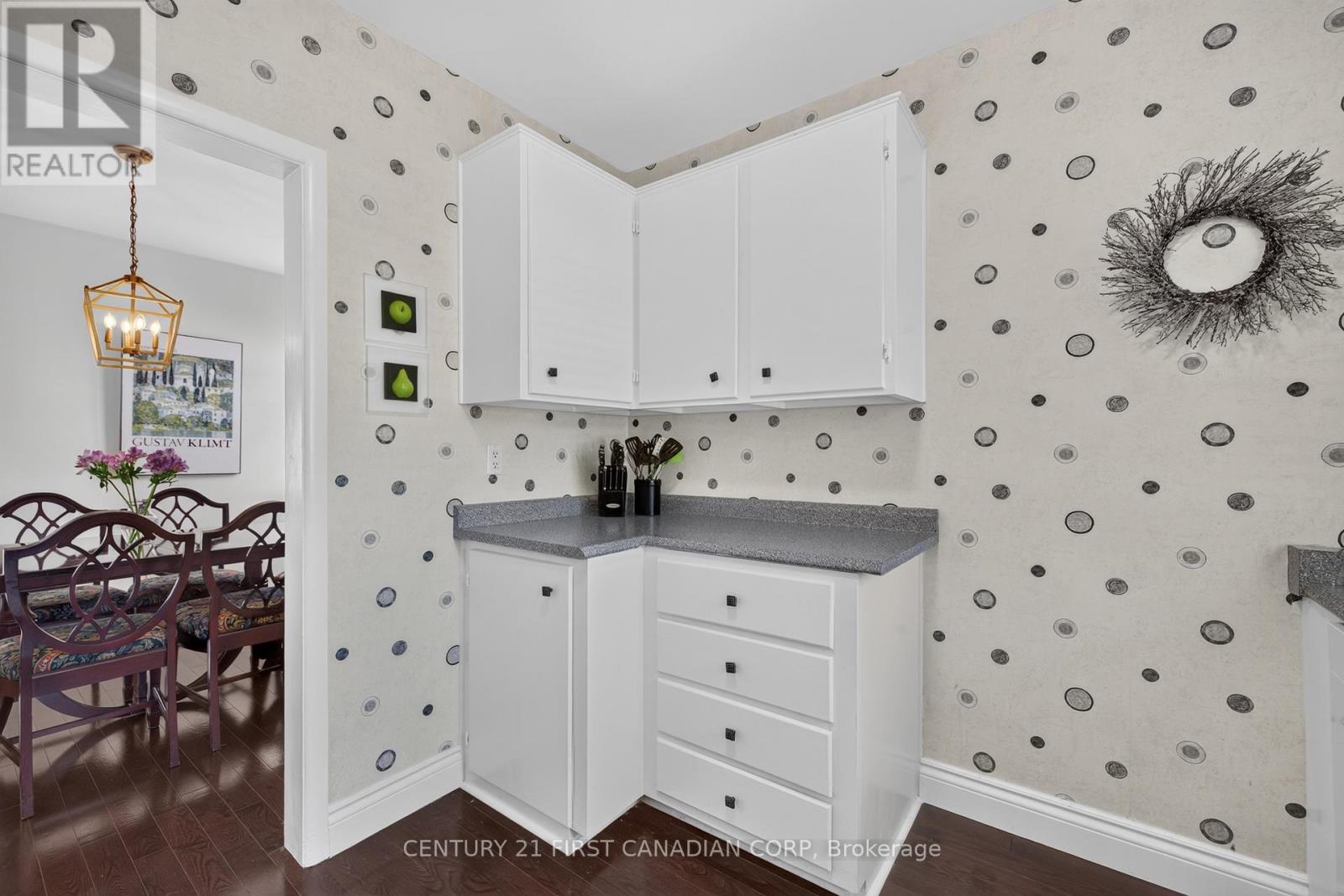 #27 1220 ROYAL YORK ROAD - 11