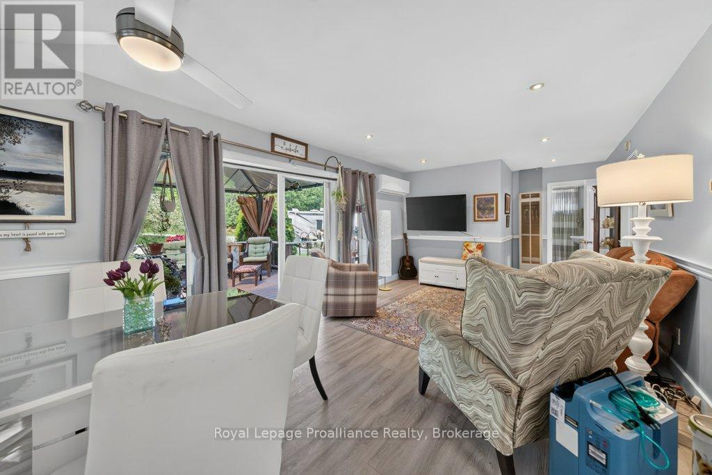 1012 LAKESHORE DRIVE - 12