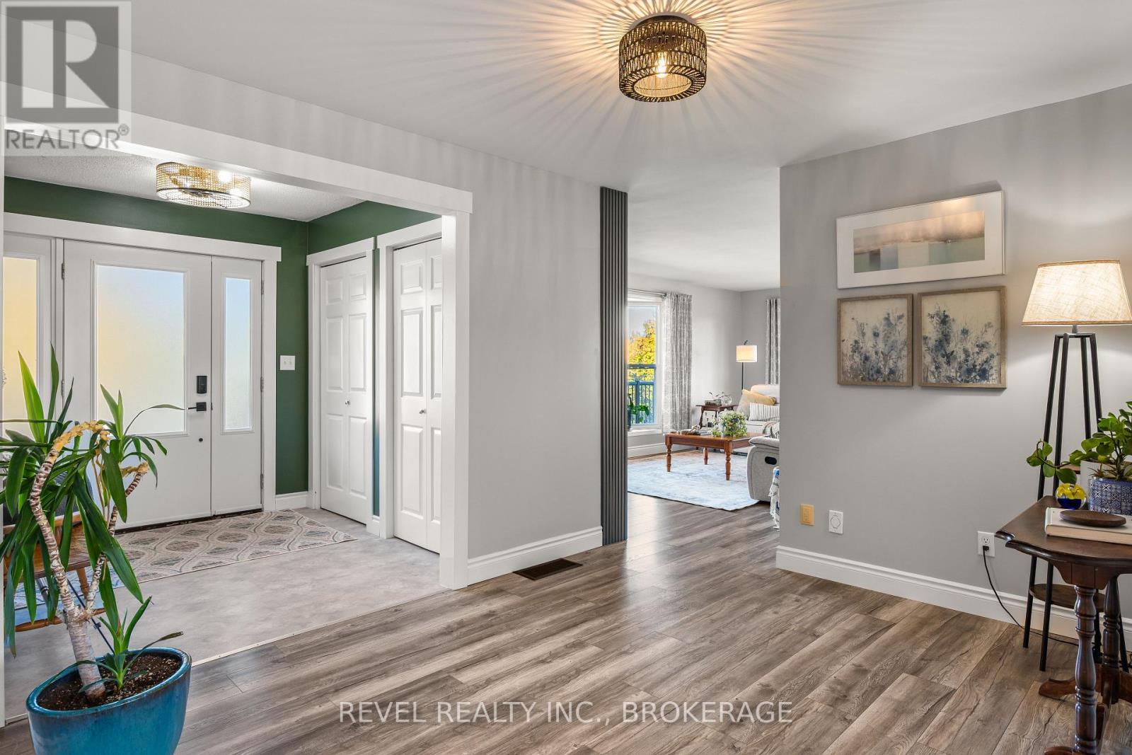 2089 SUNBURY ROAD - 7