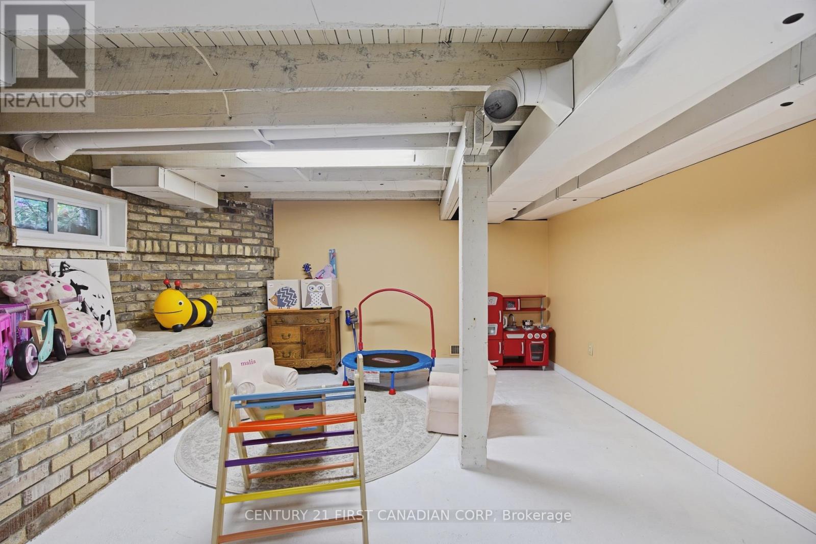 56 EUCLID AVENUE - 33