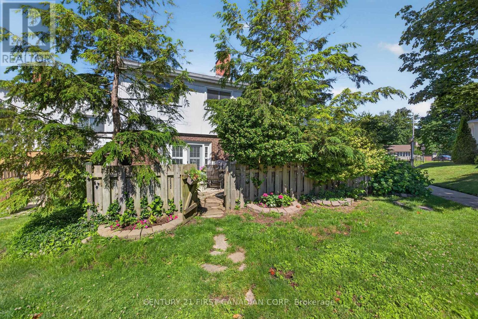 #27 1220 ROYAL YORK ROAD - 33