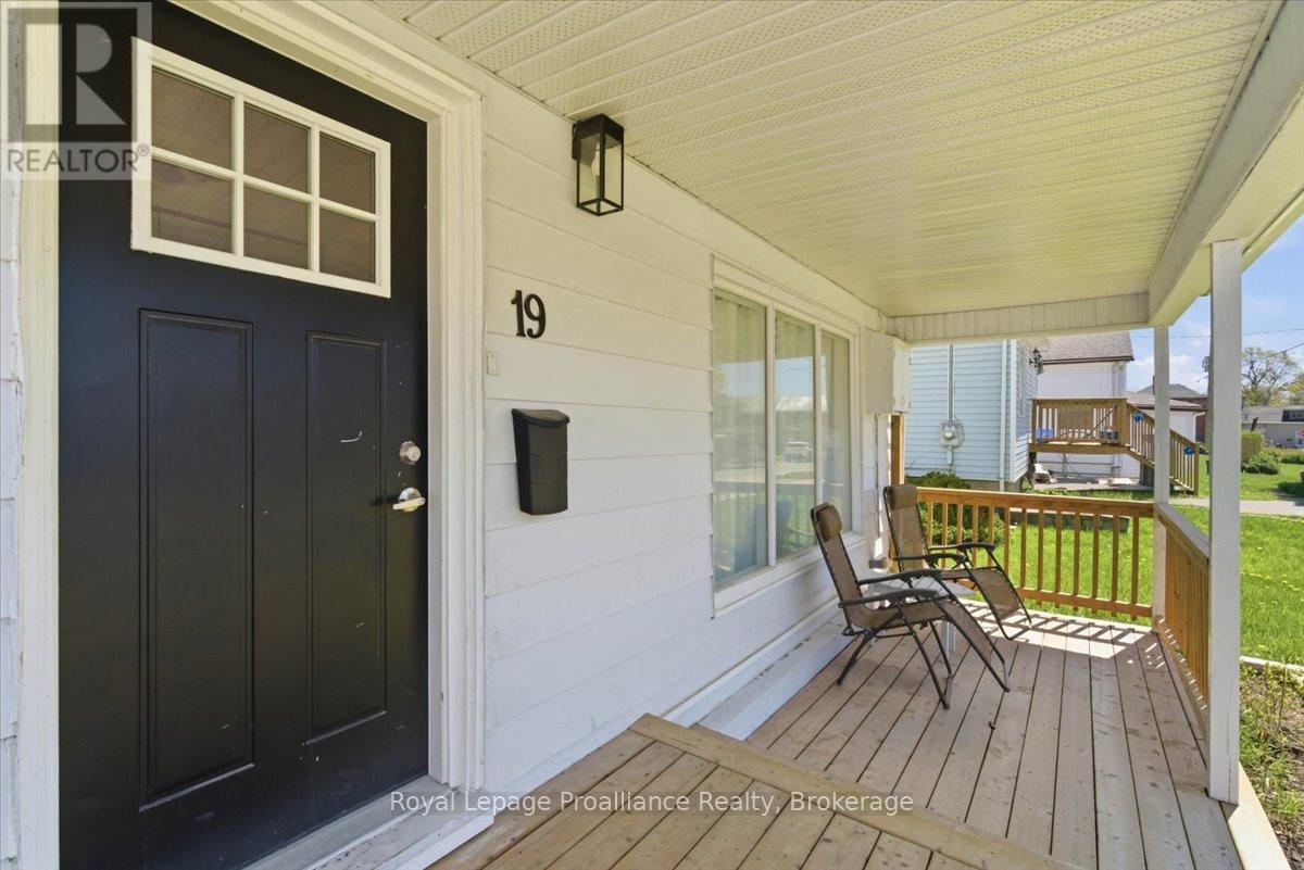 19 BOSWELL STREET - 4