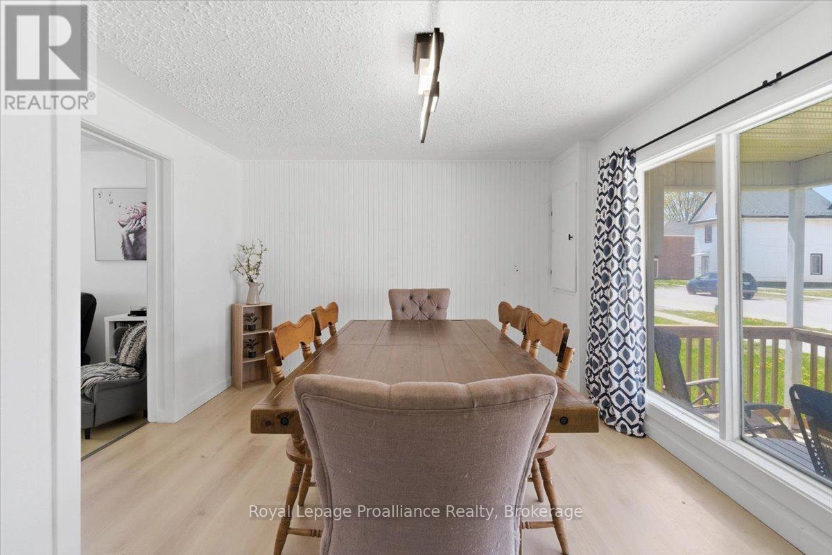 19 BOSWELL STREET - 6