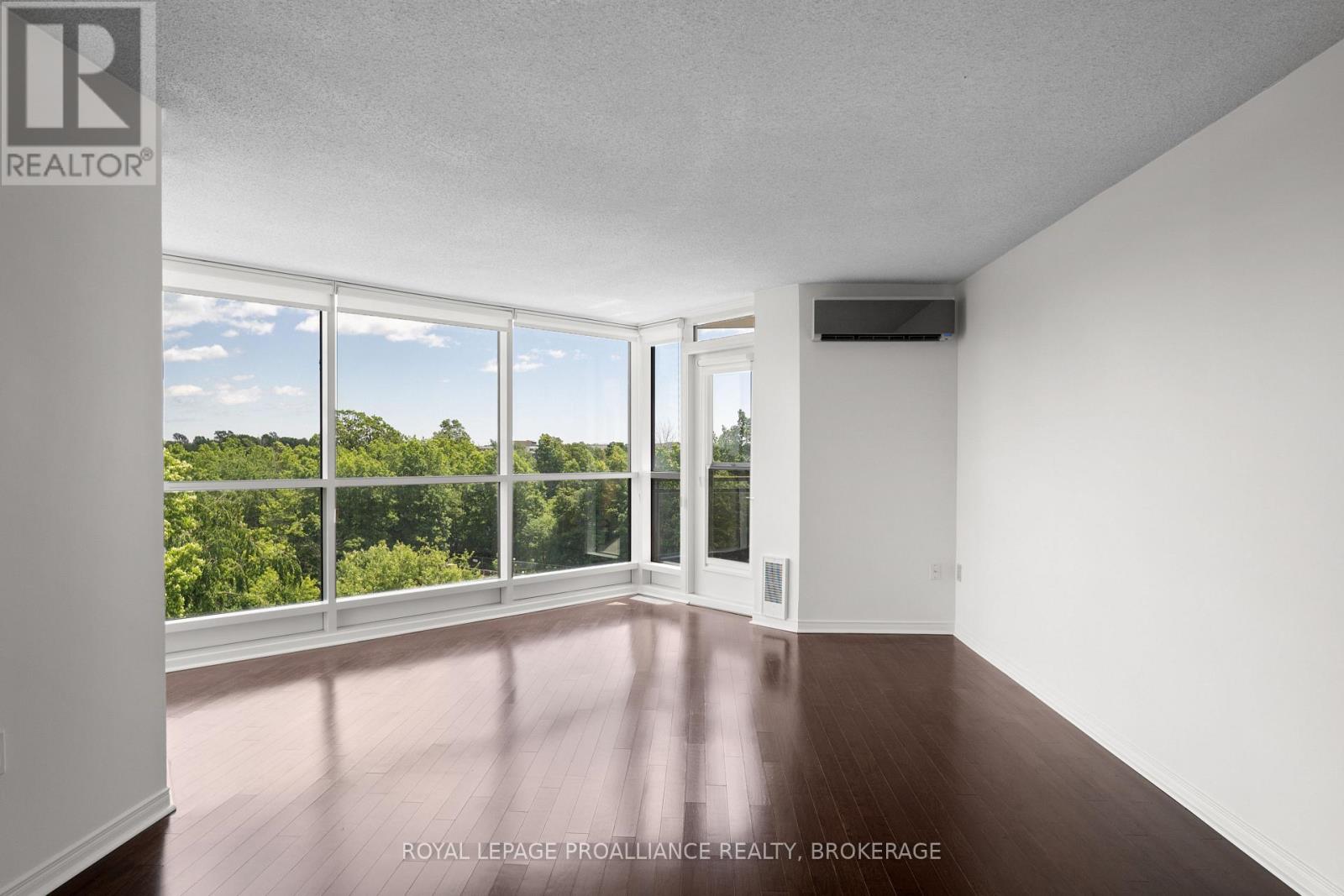 #606 120 BARRETT COURT - 7