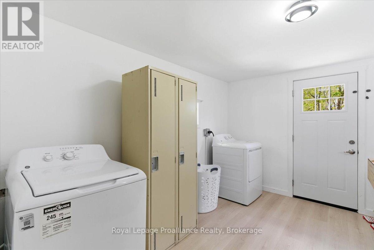 19 BOSWELL STREET - 23