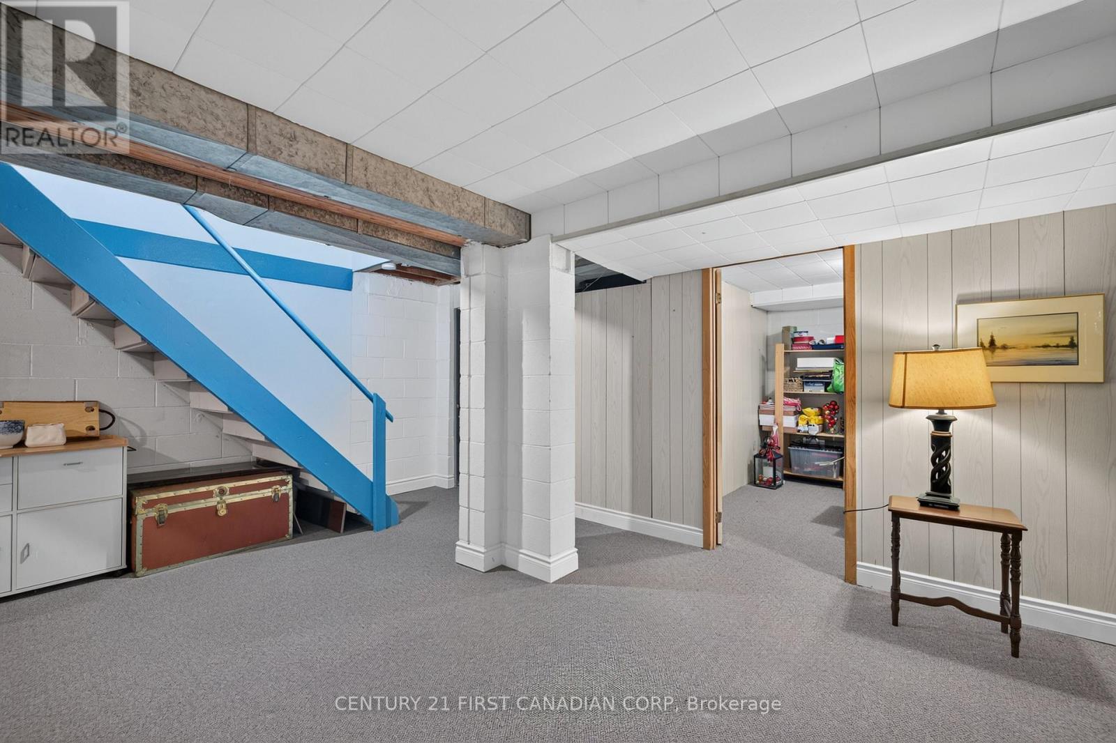 #27 1220 ROYAL YORK ROAD - 27