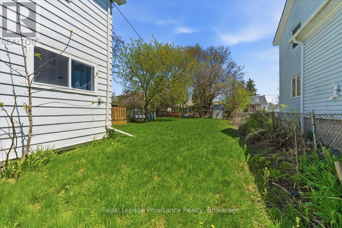 19 BOSWELL STREET - 41