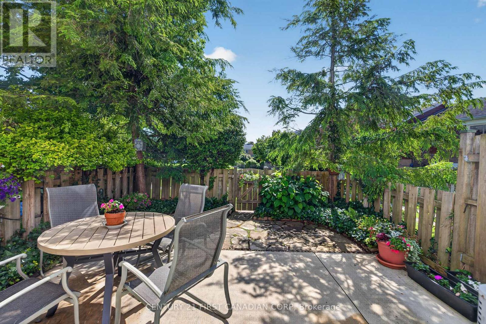 #27 1220 ROYAL YORK ROAD - 34