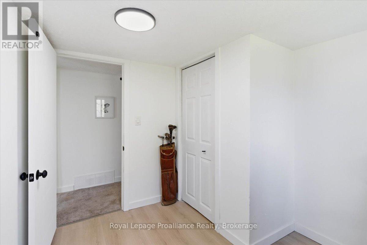 19 BOSWELL STREET - 35