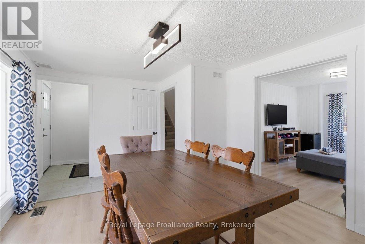 19 BOSWELL STREET - 8