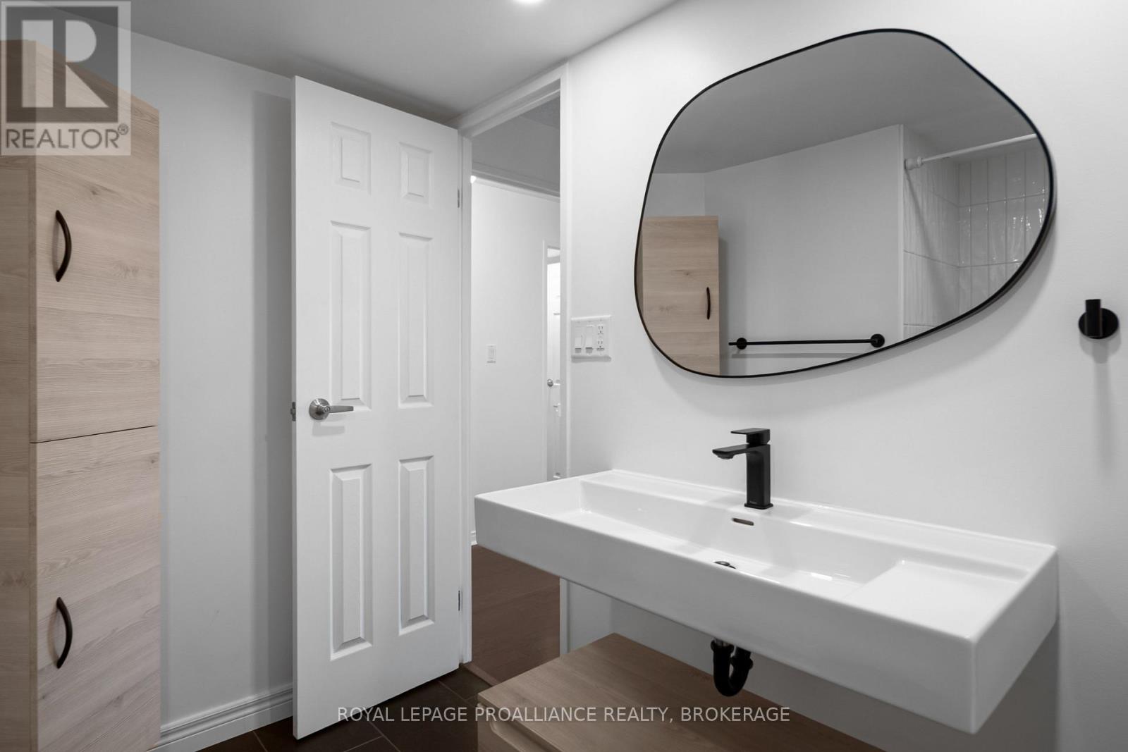 #606 120 BARRETT COURT - 21