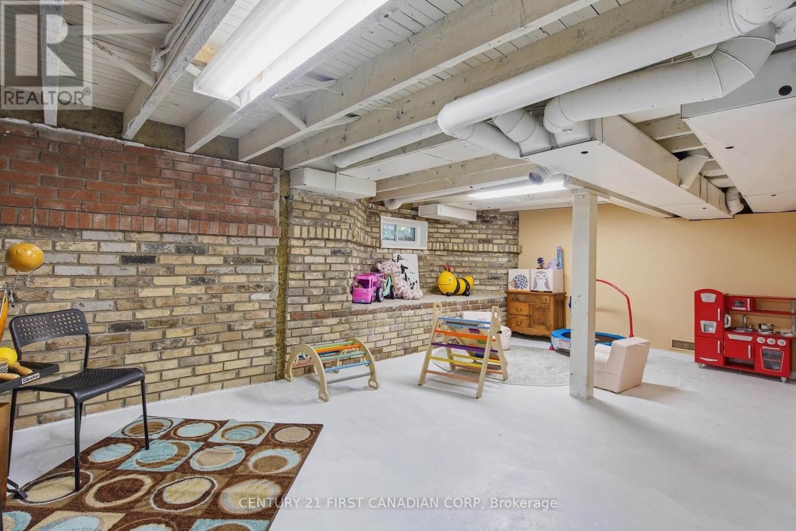 56 EUCLID AVENUE - 31