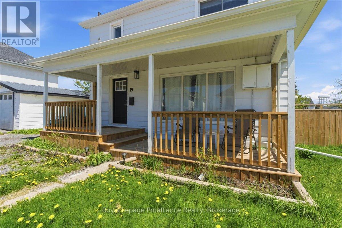 19 BOSWELL STREET - 3