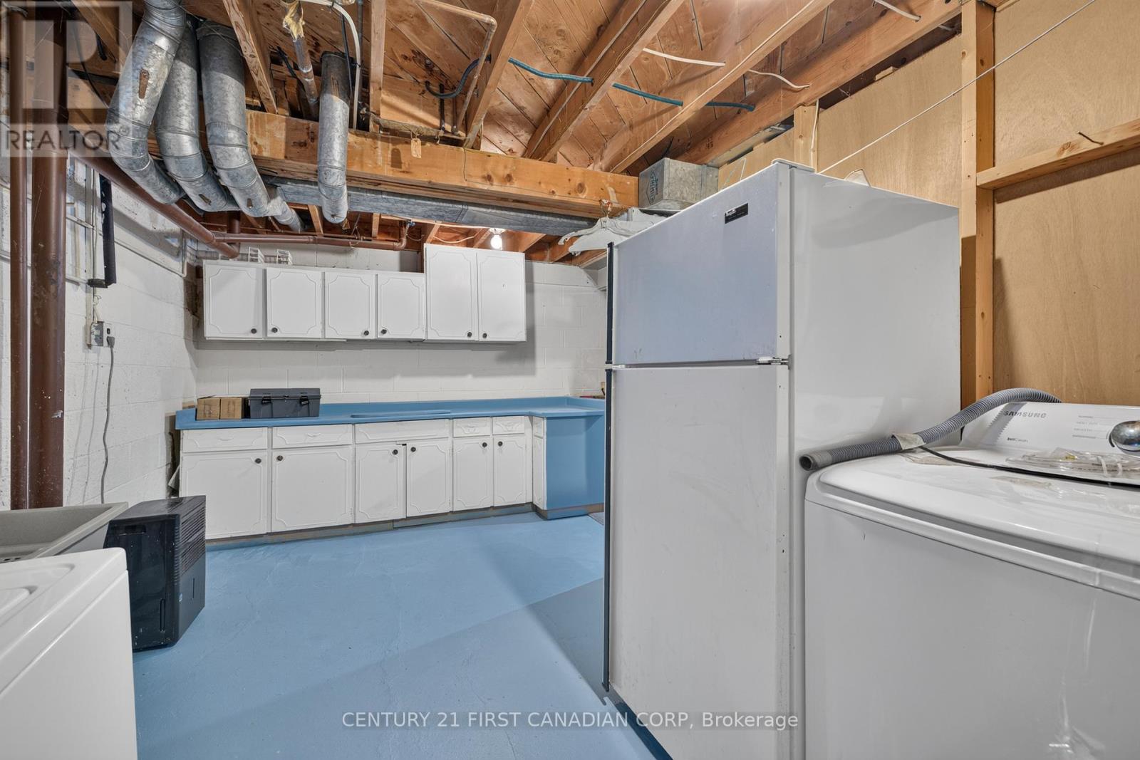 #27 1220 ROYAL YORK ROAD - 31