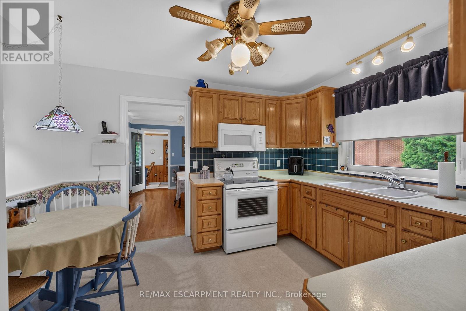 511 FIDDLERS GREEN ROAD - 18