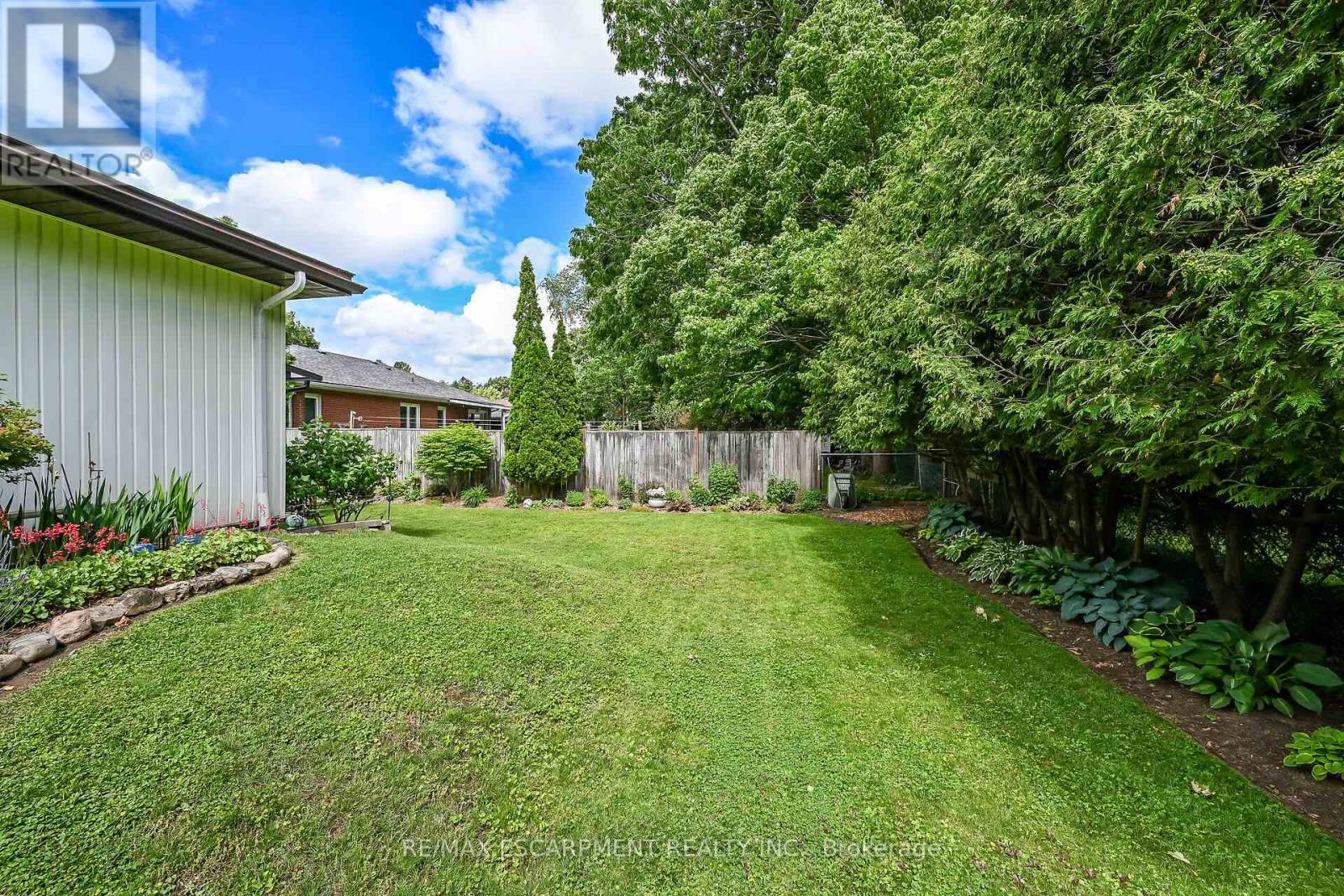 511 FIDDLERS GREEN ROAD - 38