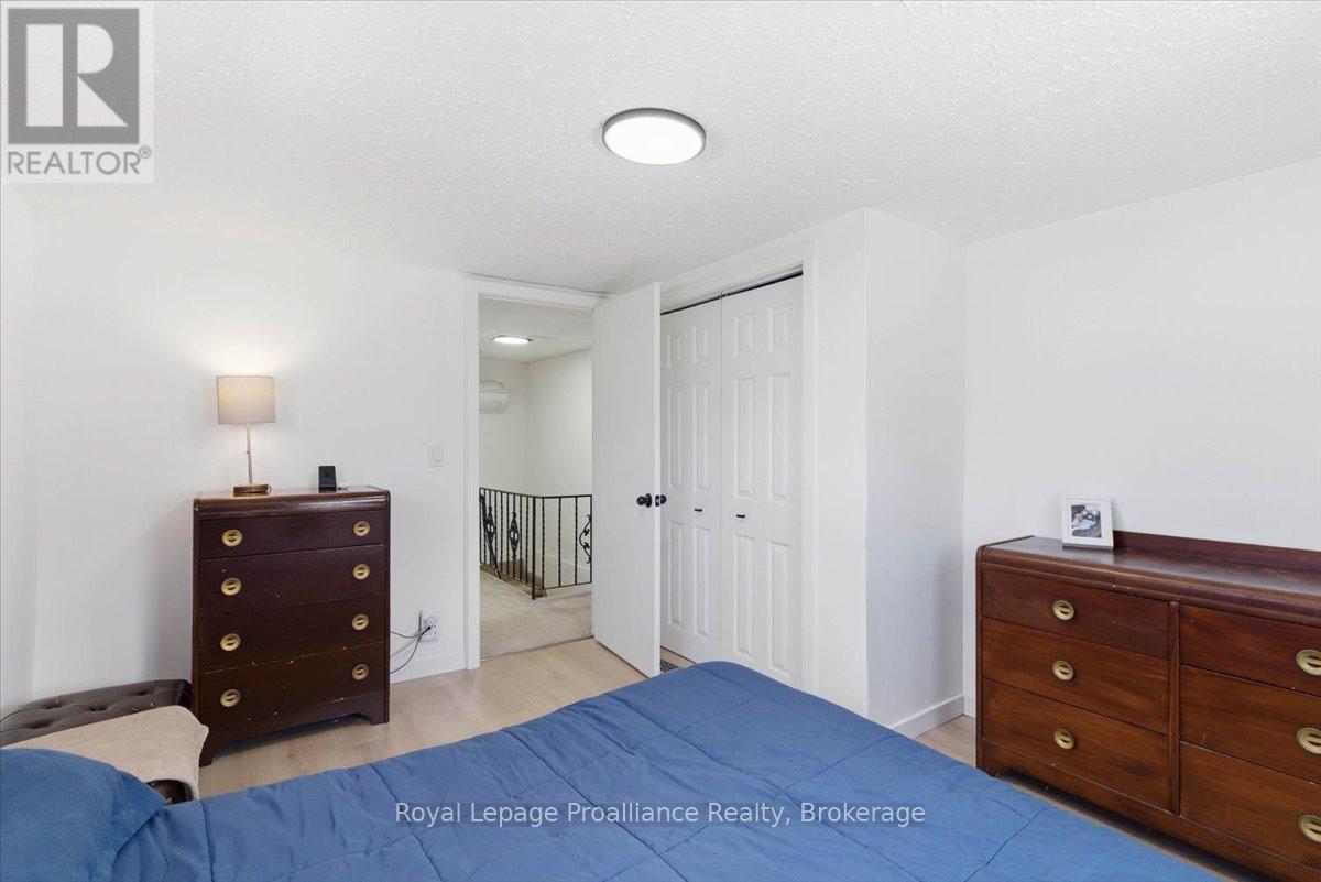 19 BOSWELL STREET - 30