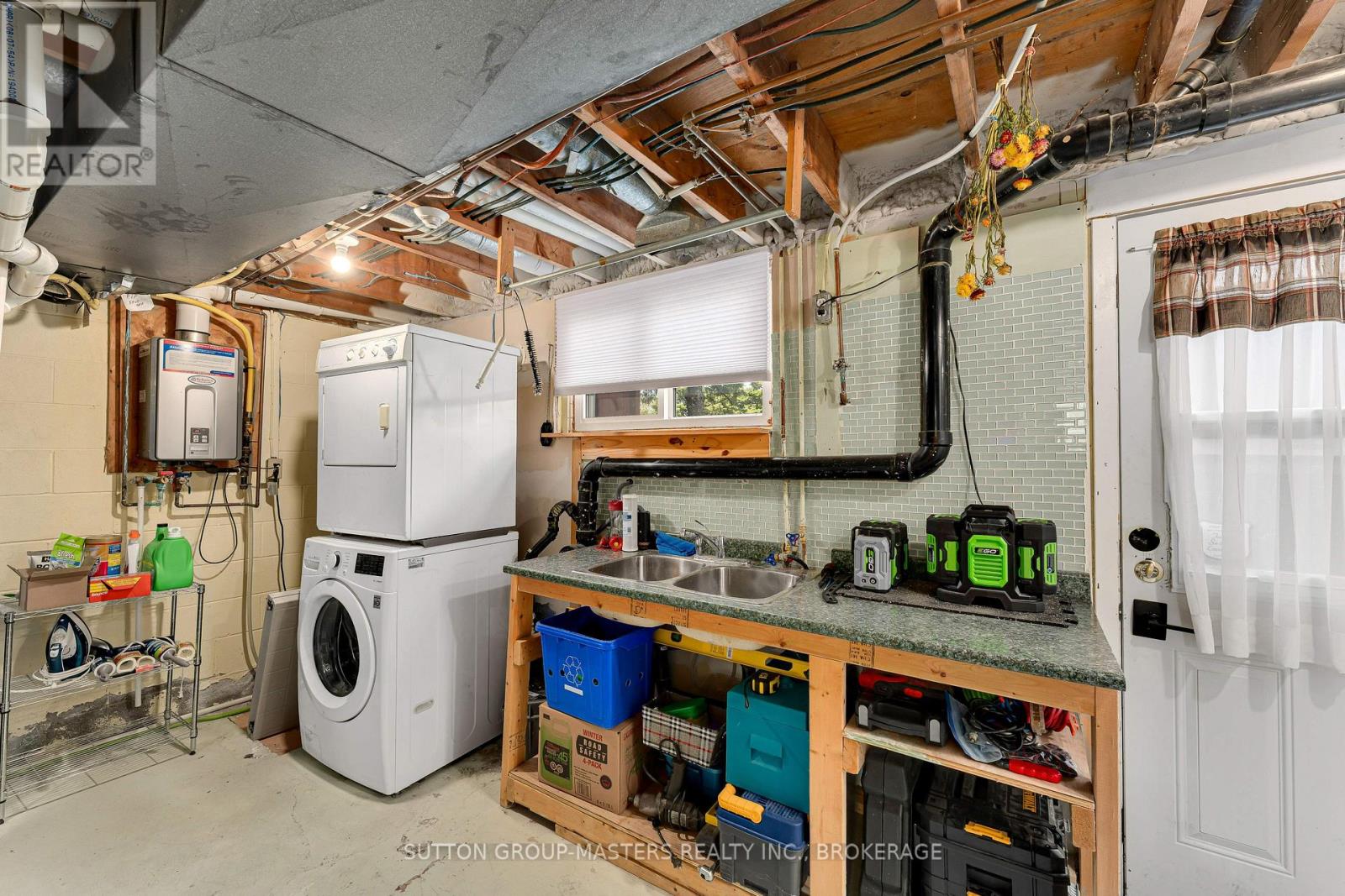 2025 COLE HILL ROAD - 34