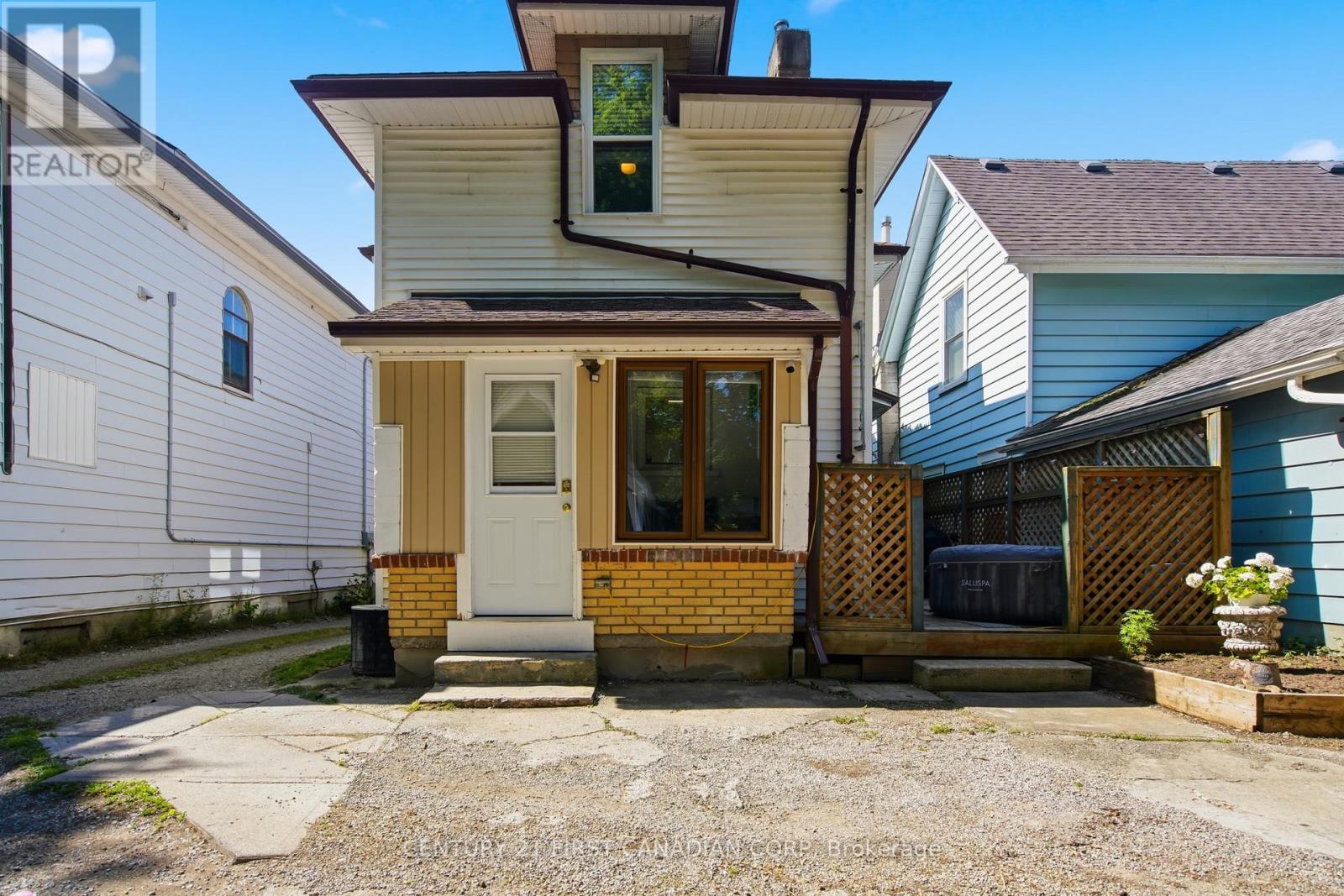 56 EUCLID AVENUE - 44