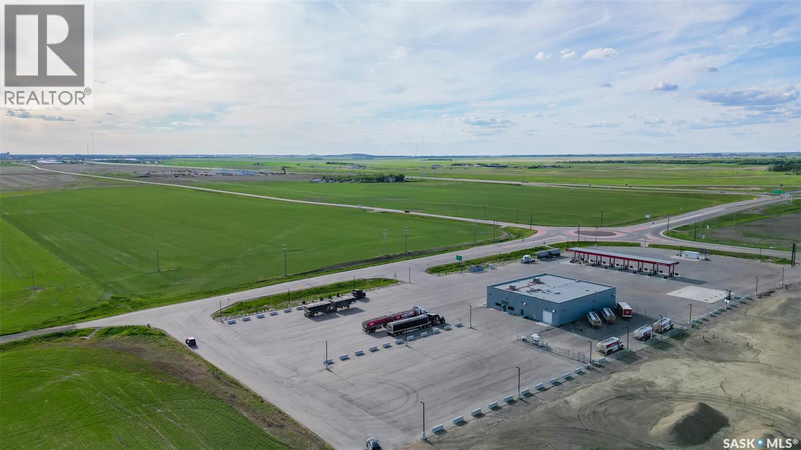 LEONARD ACREAGE - photo 2