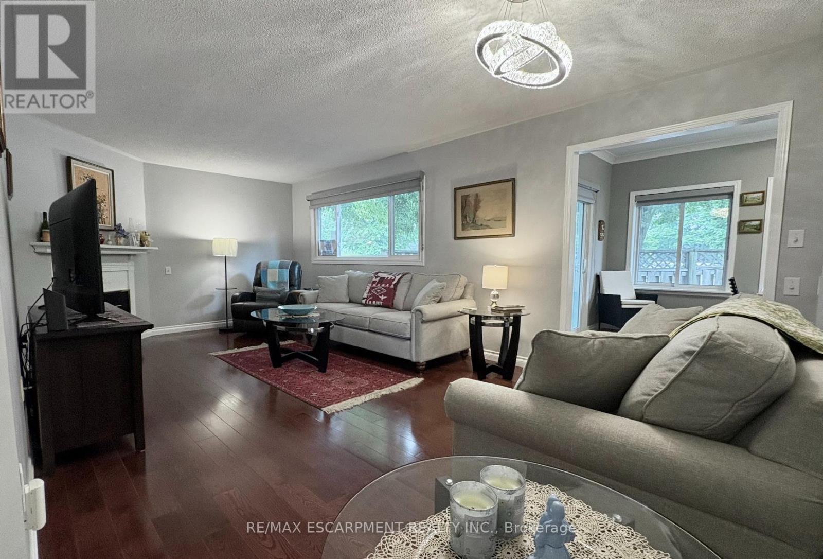 227 SILVERBIRCH BOULEVARD - 14