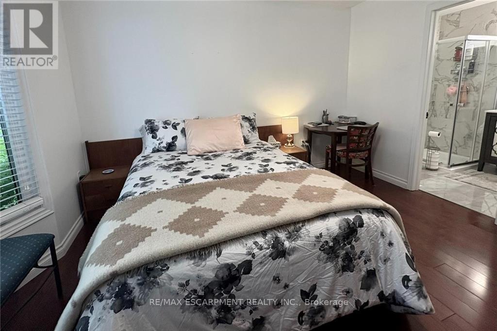 227 SILVERBIRCH BOULEVARD - 27