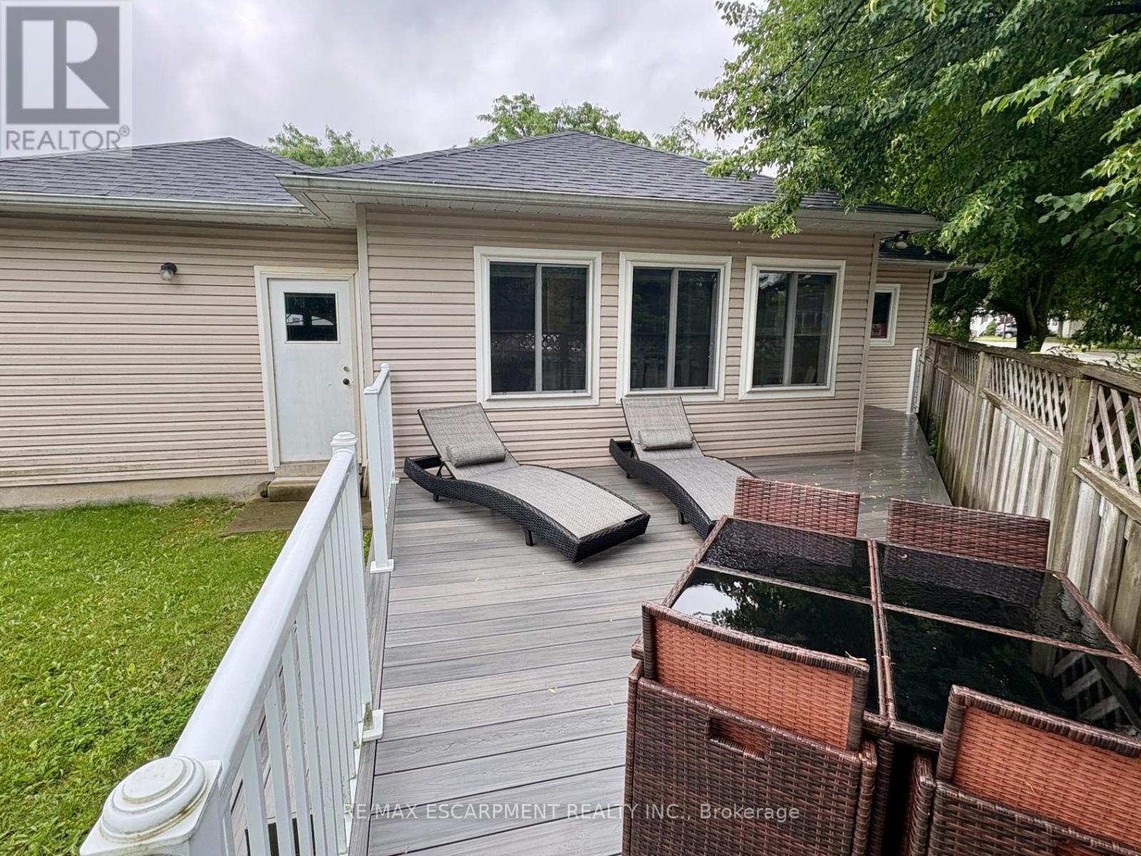 227 SILVERBIRCH BOULEVARD - 29