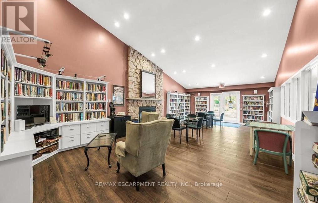 227 SILVERBIRCH BOULEVARD - 38